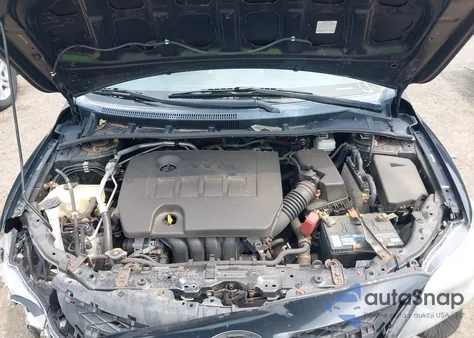 2011 Toyota Corolla S z USA, uszkodzony, nr VIN 2T1BU4EEXBC733044